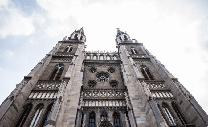 The New Cathedral Builders: Artists Redefining Architecture Without Permission